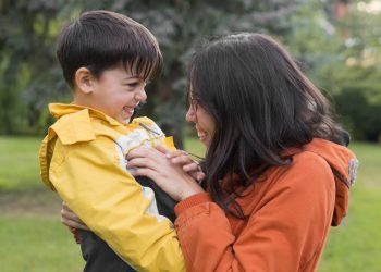 Làm thế nào để biết bạn đang yêu con đúng cách ?