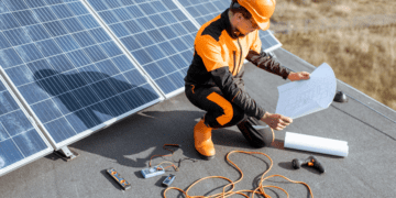 Kỹ sư Điện ơi, đã đến thời có lương trăm triệu một tháng.